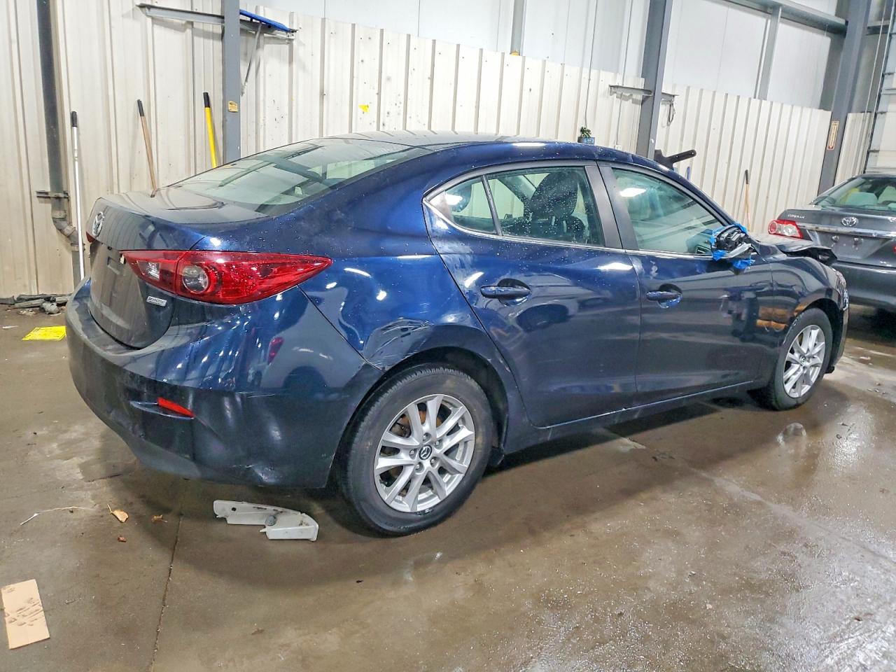 2017 MAZDA 3 SPORT photo 5