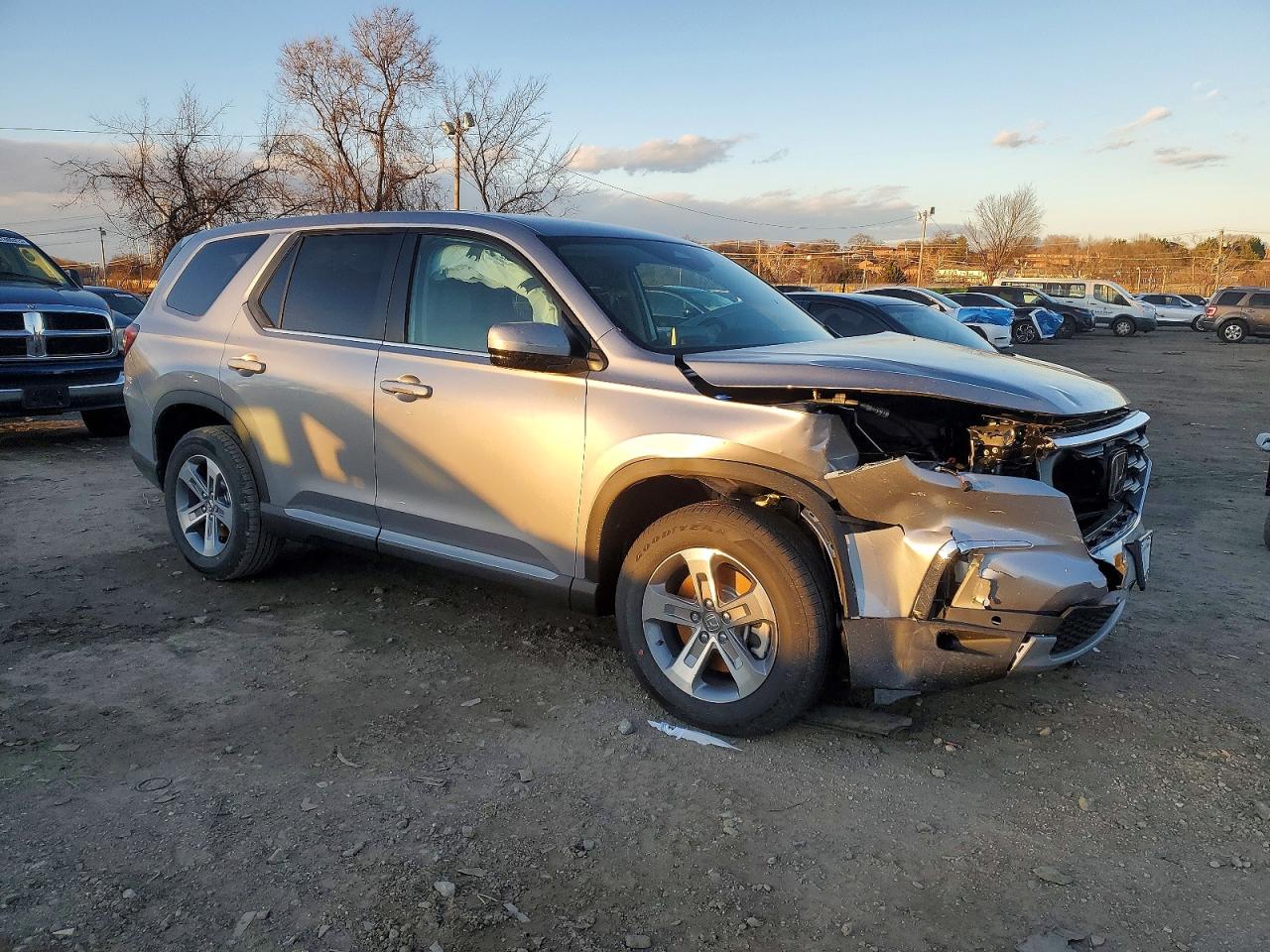 2025 HONDA PILOT EXL photo 4