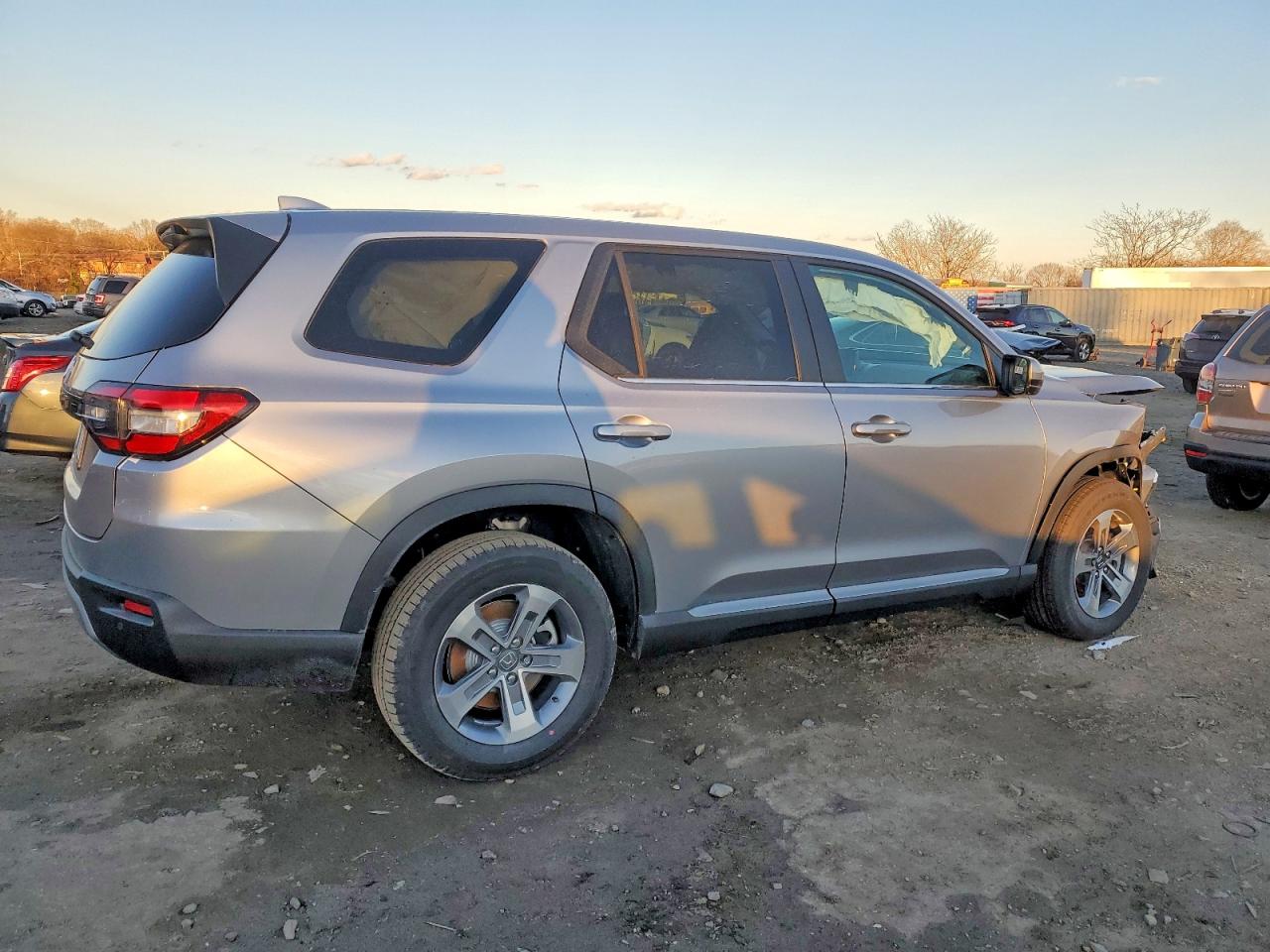 2025 HONDA PILOT EXL photo 3