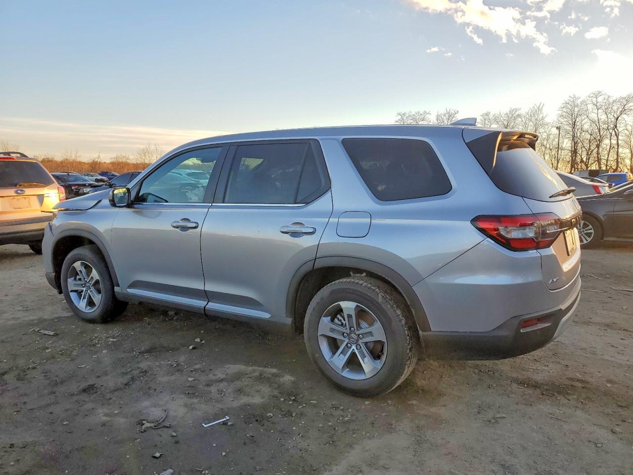 2025 HONDA PILOT EXL photo 2