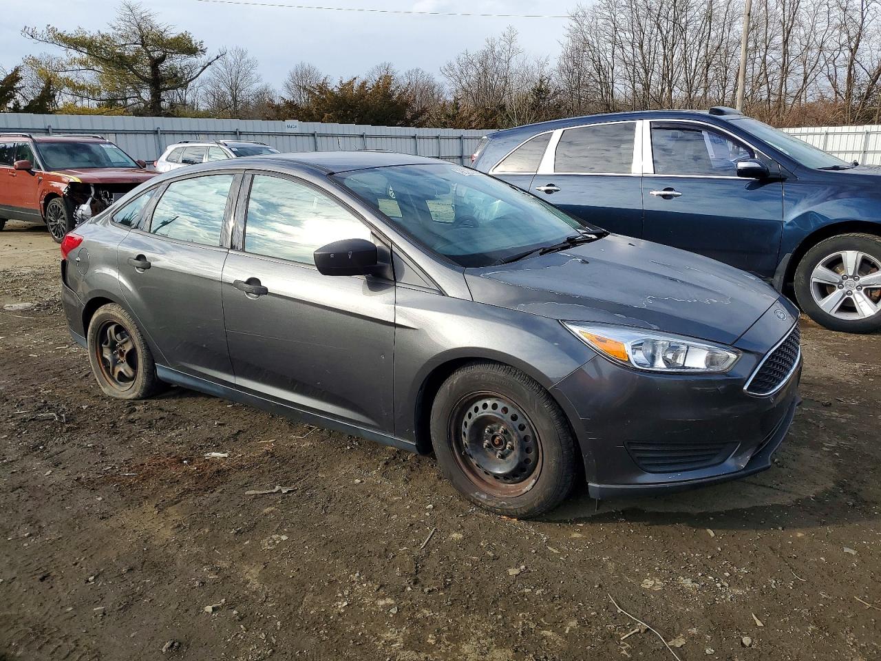 2018 FORD FOCUS S photo 4