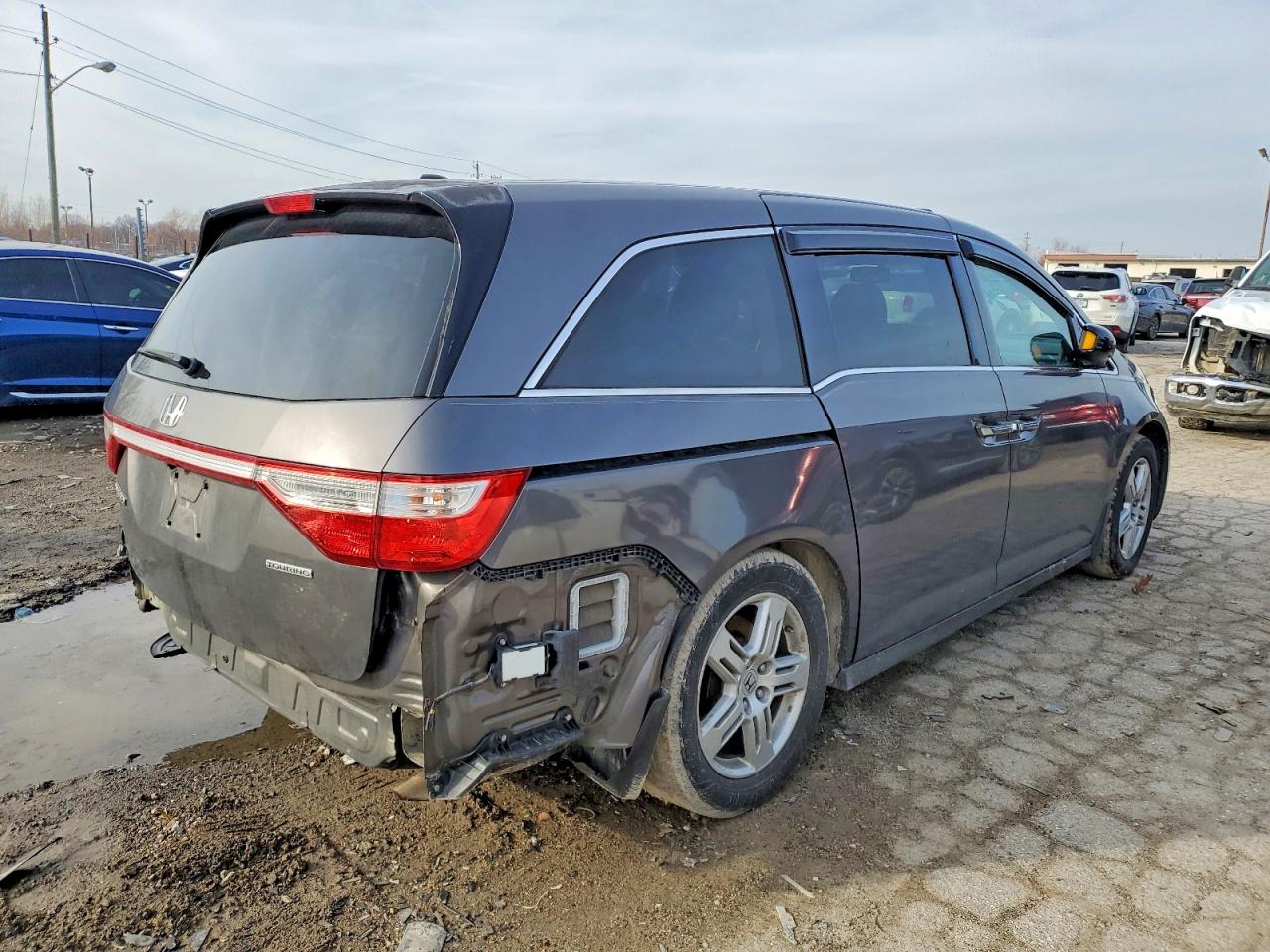 2012 HONDA ODYSSEY TOURING photo 5