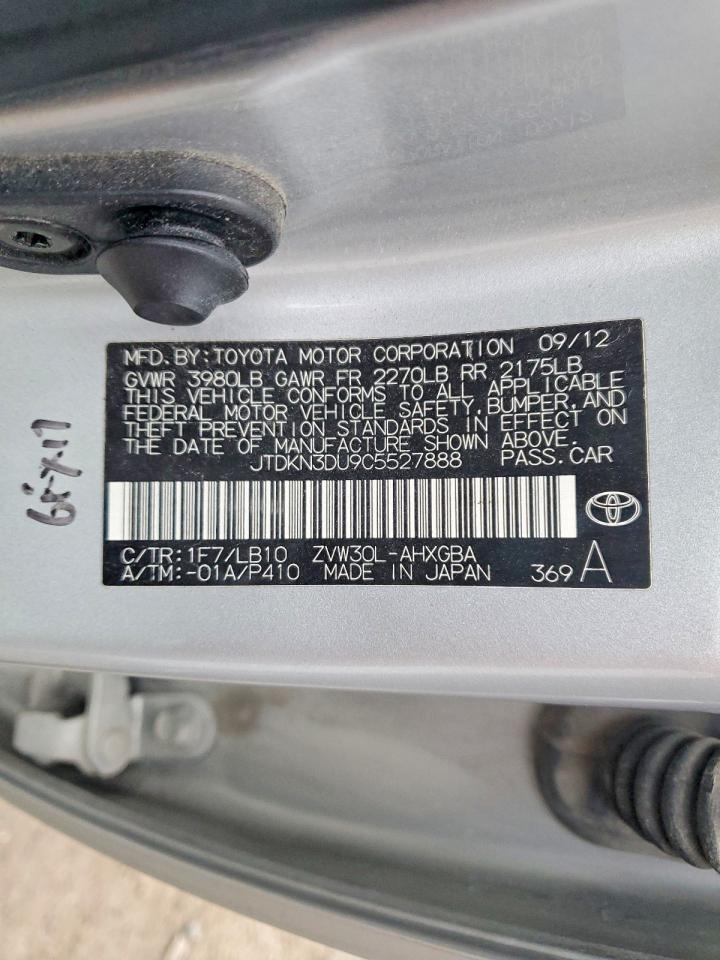 2012 TOYOTA PRIUS photo 12