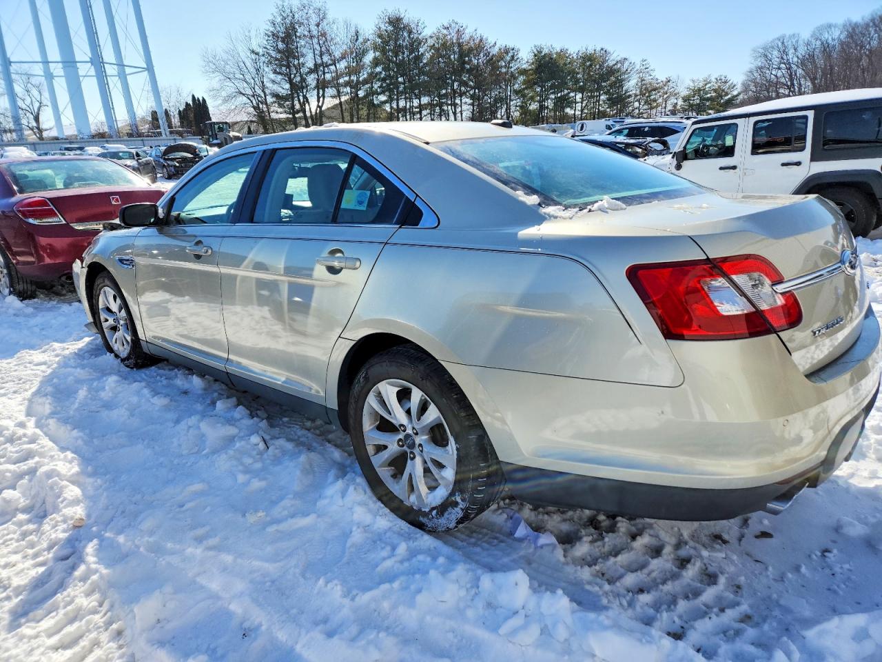 2011 FORD TAURUS SEL photo 2