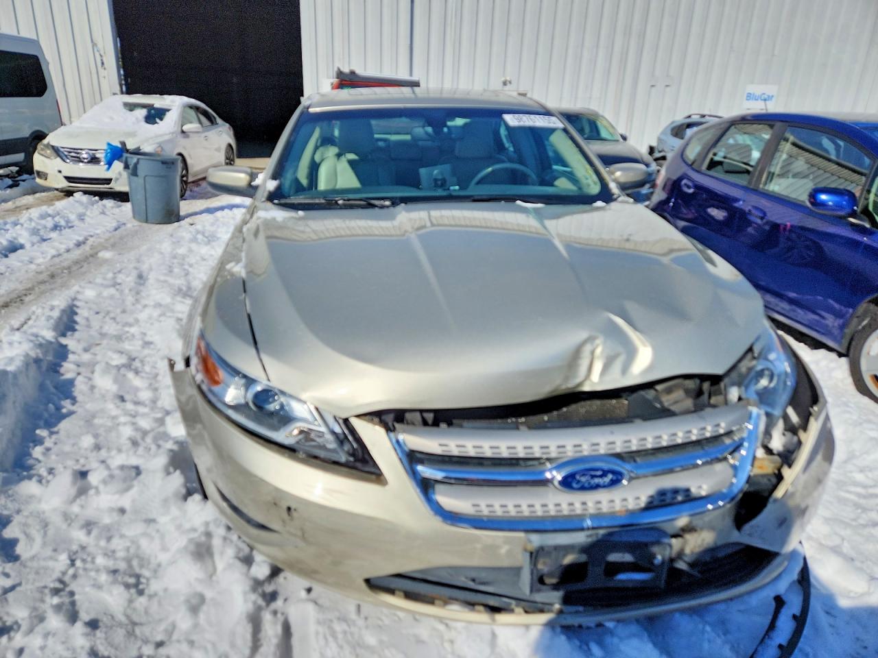 2011 FORD TAURUS SEL photo 5