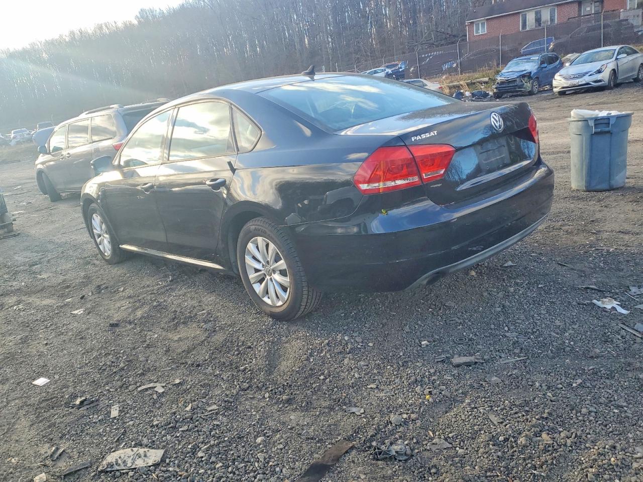 2015 VOLKSWAGEN PASSAT photo 3