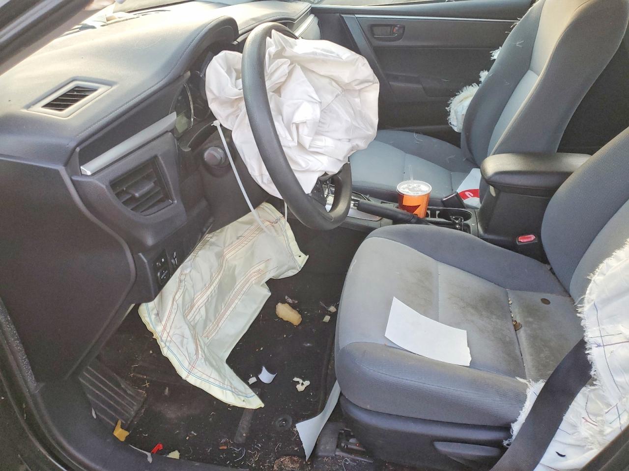 2016 TOYOTA COROLLA L photo 13