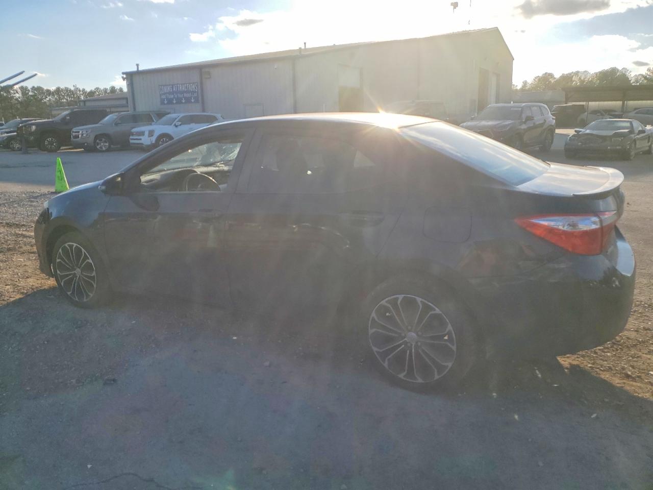 2016 TOYOTA COROLLA L photo 2