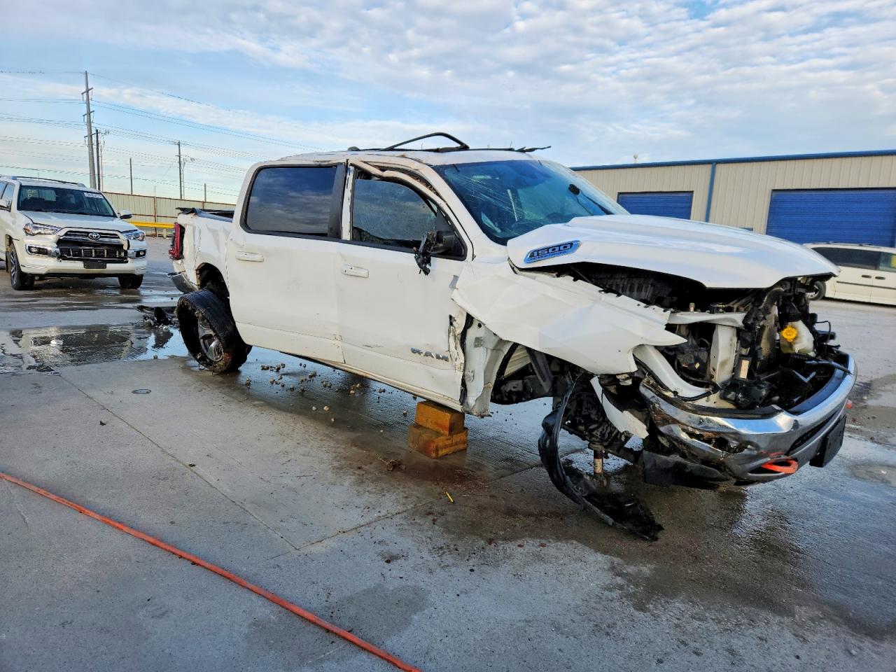 2023 RAM 1500 LARAMIE photo 7