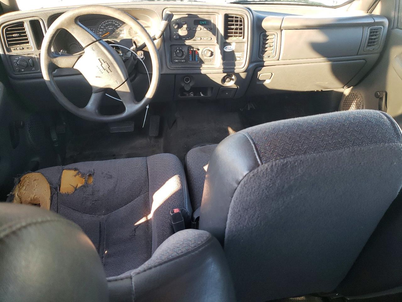 2004 CHEVROLET SILVERADO C2500 HEAVY DUTY photo 8