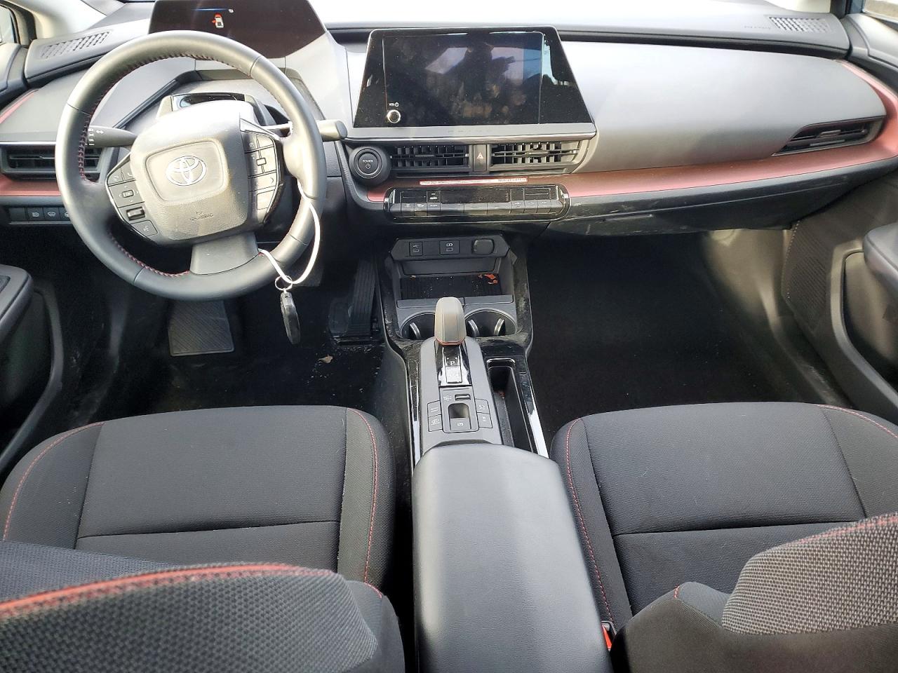 2025 TOYOTA PRIUS SE photo 8