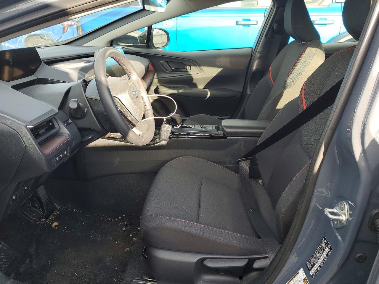 2025 TOYOTA PRIUS SE photo 7