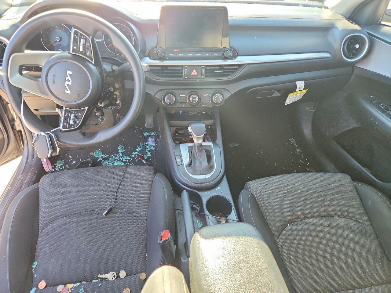 2024 KIA FORTE LXS photo 8