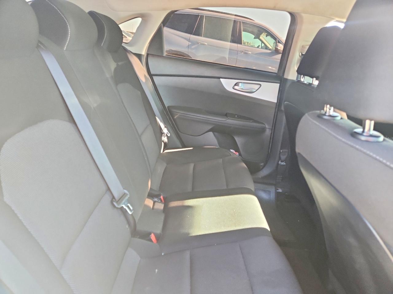 2024 KIA FORTE LXS photo 10