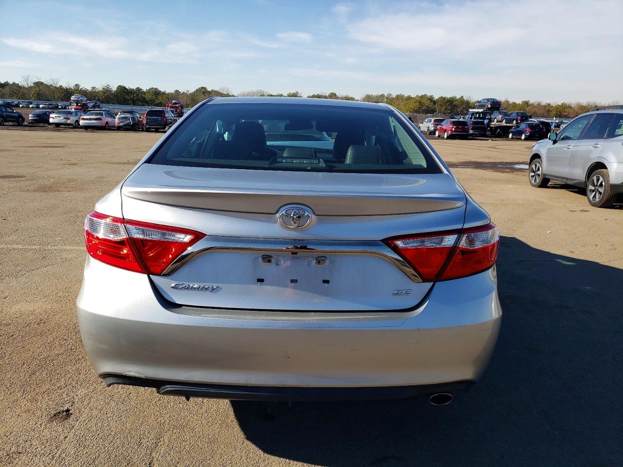 2017 TOYOTA CAMRY LE photo 6