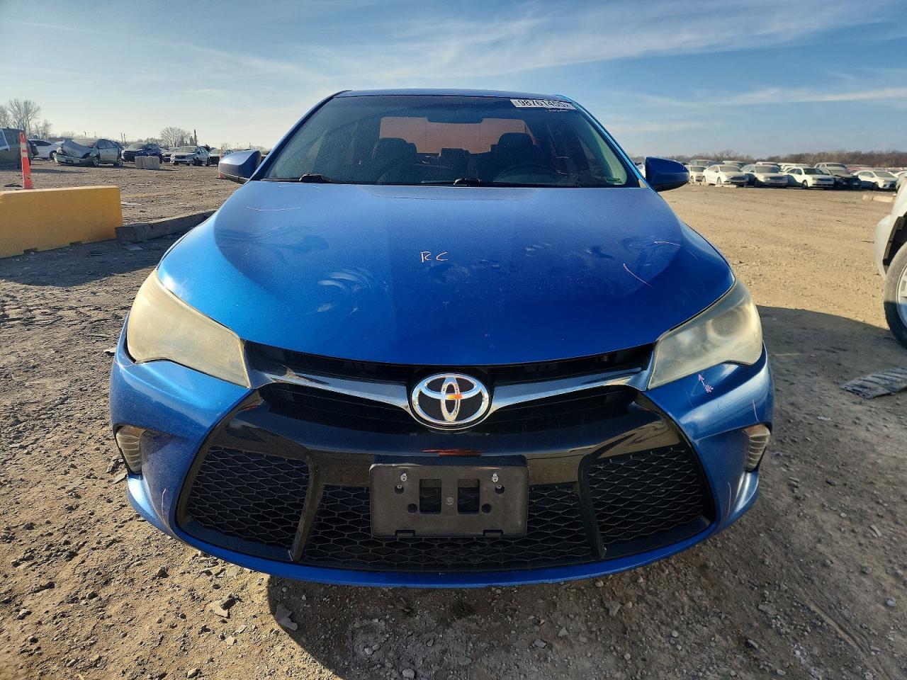 2016 TOYOTA CAMRY LE photo 5