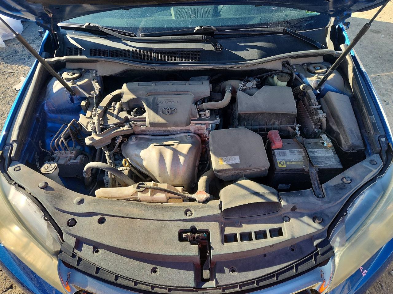 2016 TOYOTA CAMRY LE photo 11