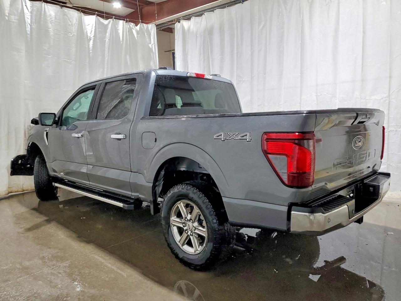2025 FORD F150 XLT photo 2