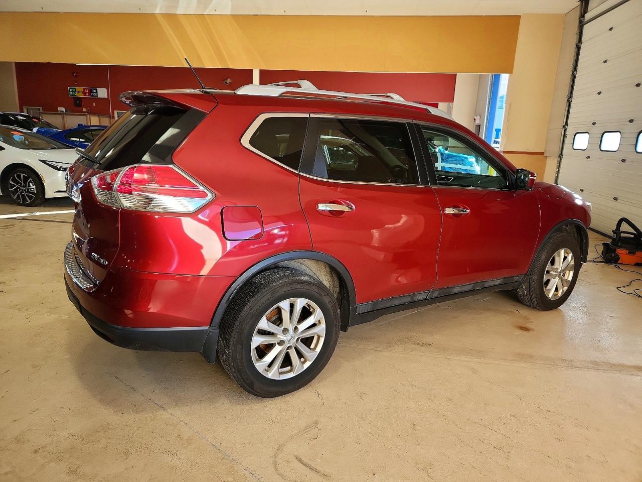 2016 NISSAN ROGUE S photo 3