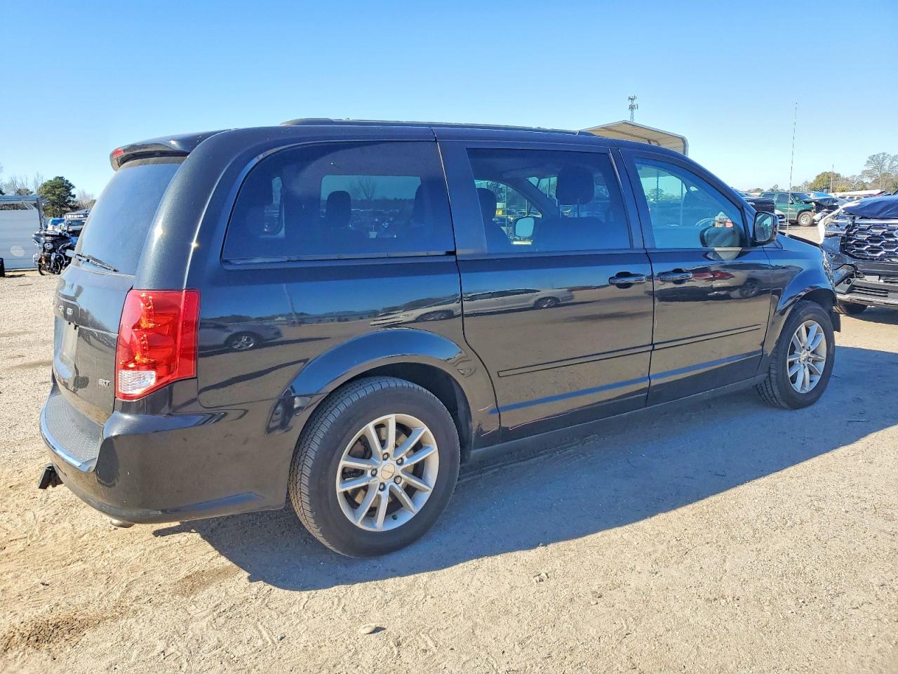 2015 DODGE GRAND CARAVAN SXT photo 3
