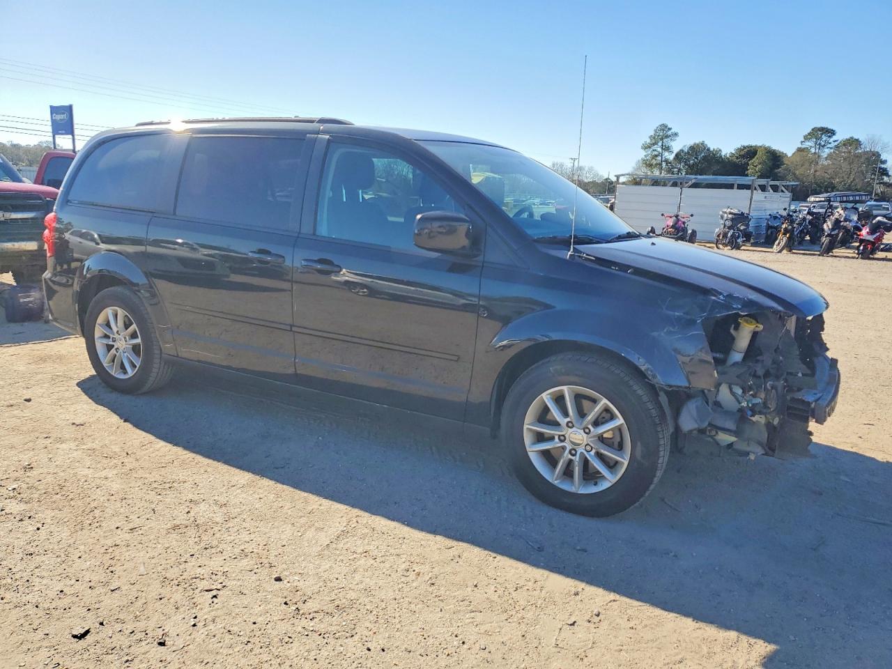 2015 DODGE GRAND CARAVAN SXT photo 4