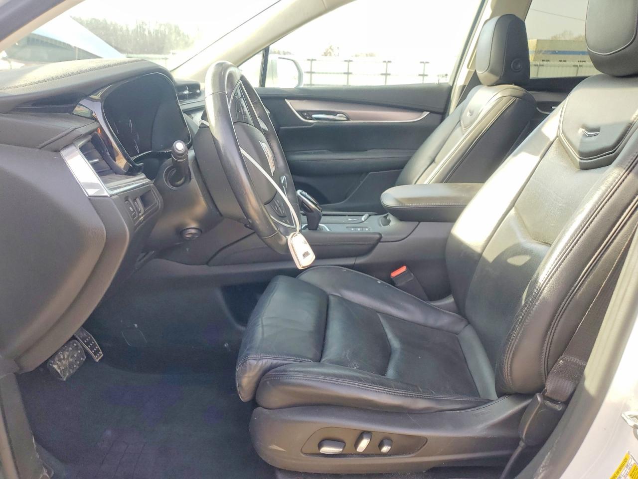 2017 CADILLAC XT5 LUXURY photo 7