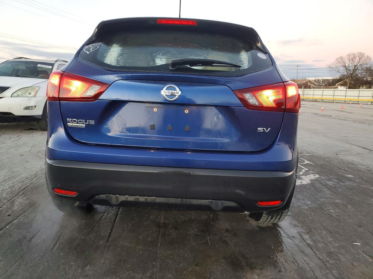 2018 NISSAN ROGUE SPORT S photo 6