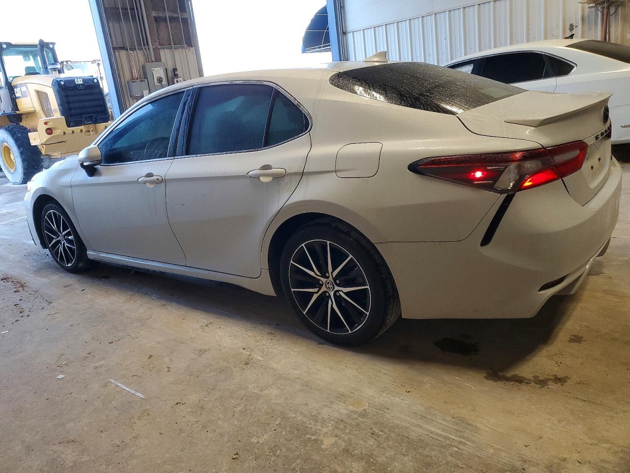 2024 TOYOTA CAMRY SE NIGHT SHADE photo 2