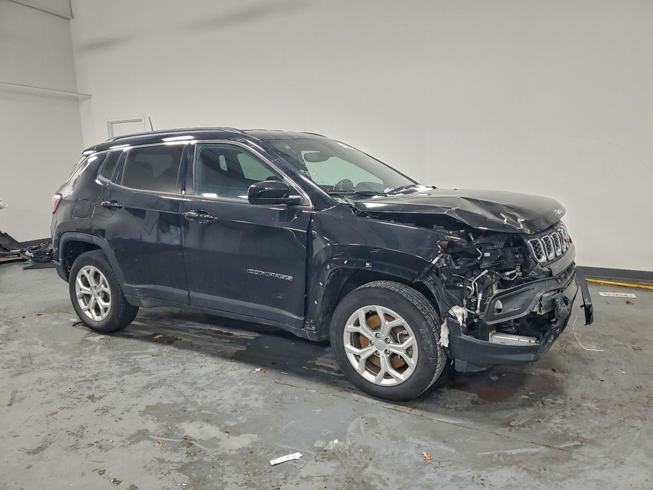 2024 JEEP COMPASS LATITUDE photo 4