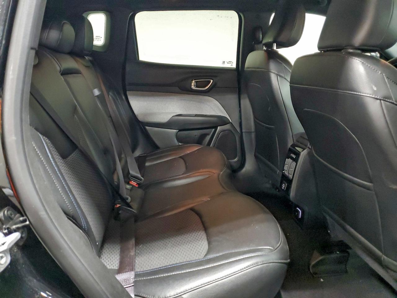 2024 JEEP COMPASS LATITUDE photo 11