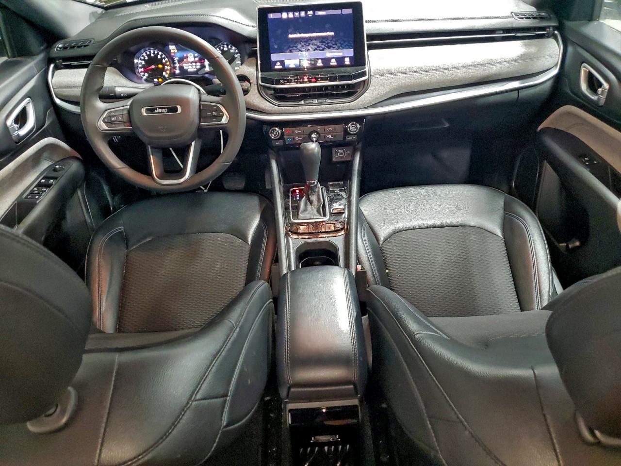 2024 JEEP COMPASS LATITUDE photo 8