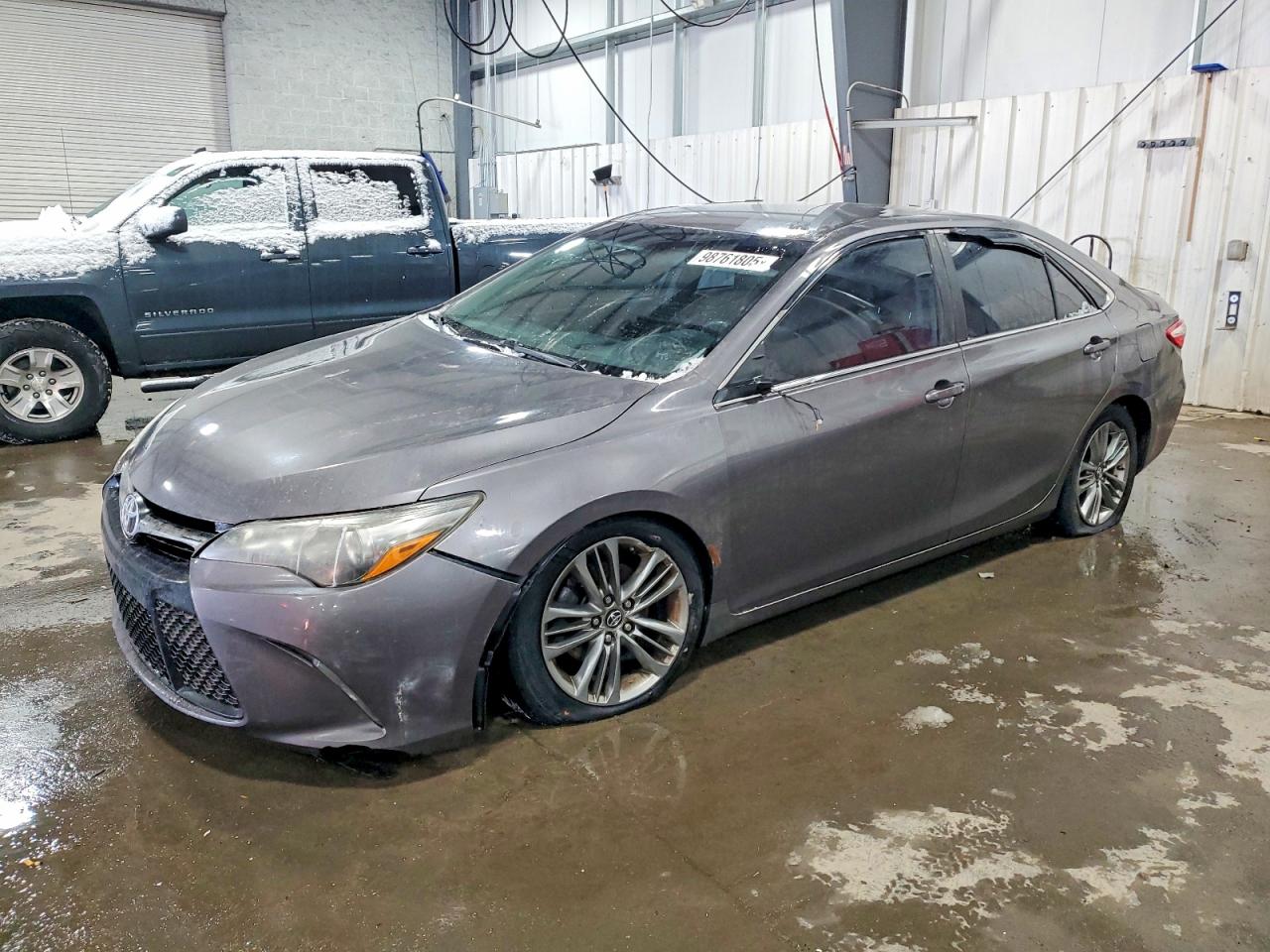 2017 TOYOTA CAMRY