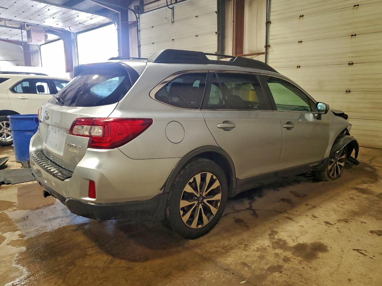 2015 SUBARU OUTBACK 2.5I LIMITED photo 3