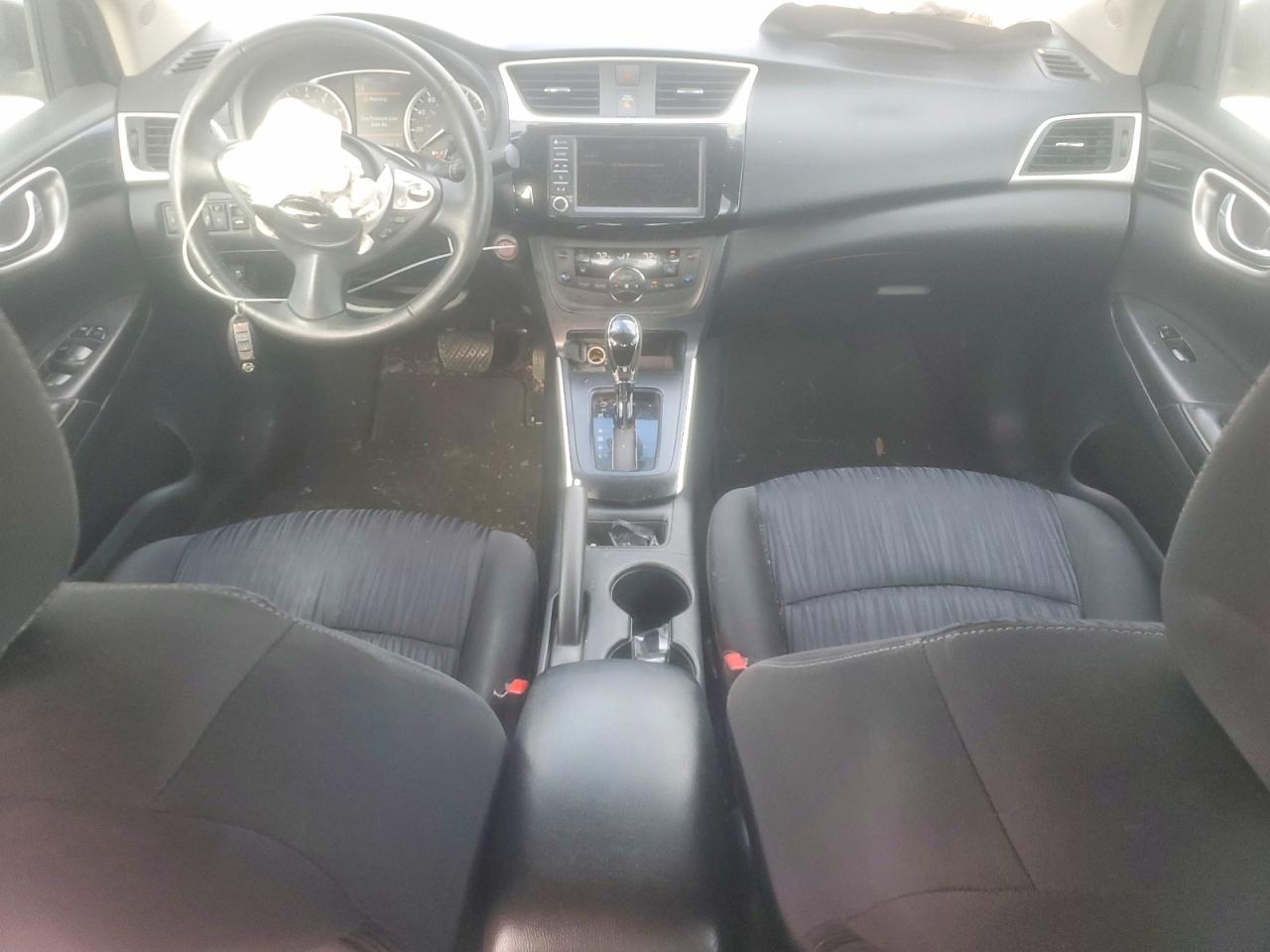 2019 NISSAN SENTRA S photo 8
