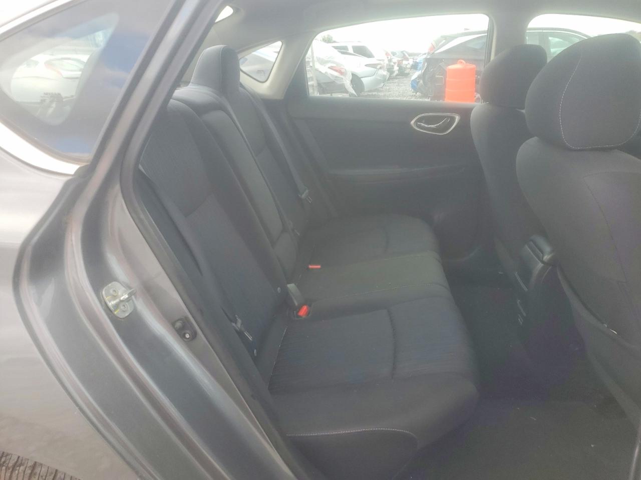2019 NISSAN SENTRA S photo 10