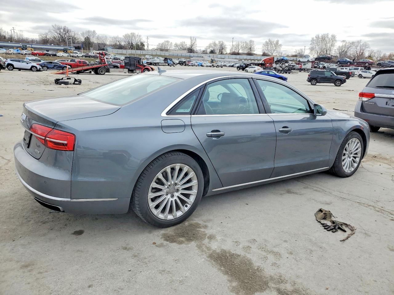 2015 AUDI A8 QUATTRO photo 3