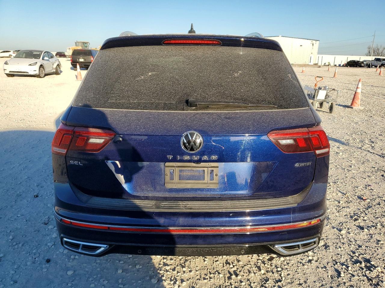 2024 VOLKSWAGEN TIGUAN SEL R-LINE BLACK photo 6