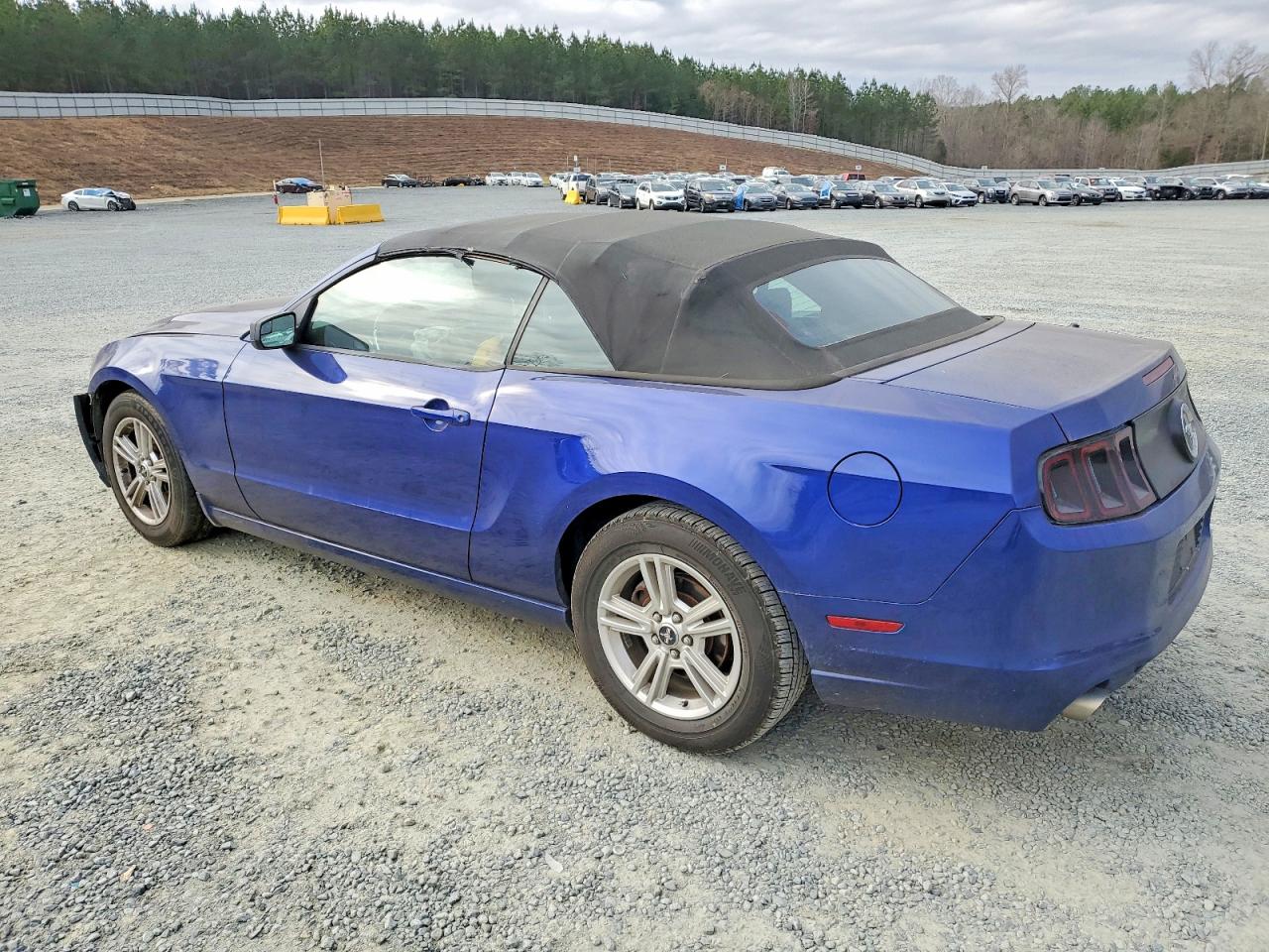 2014 FORD MUSTANG photo 2