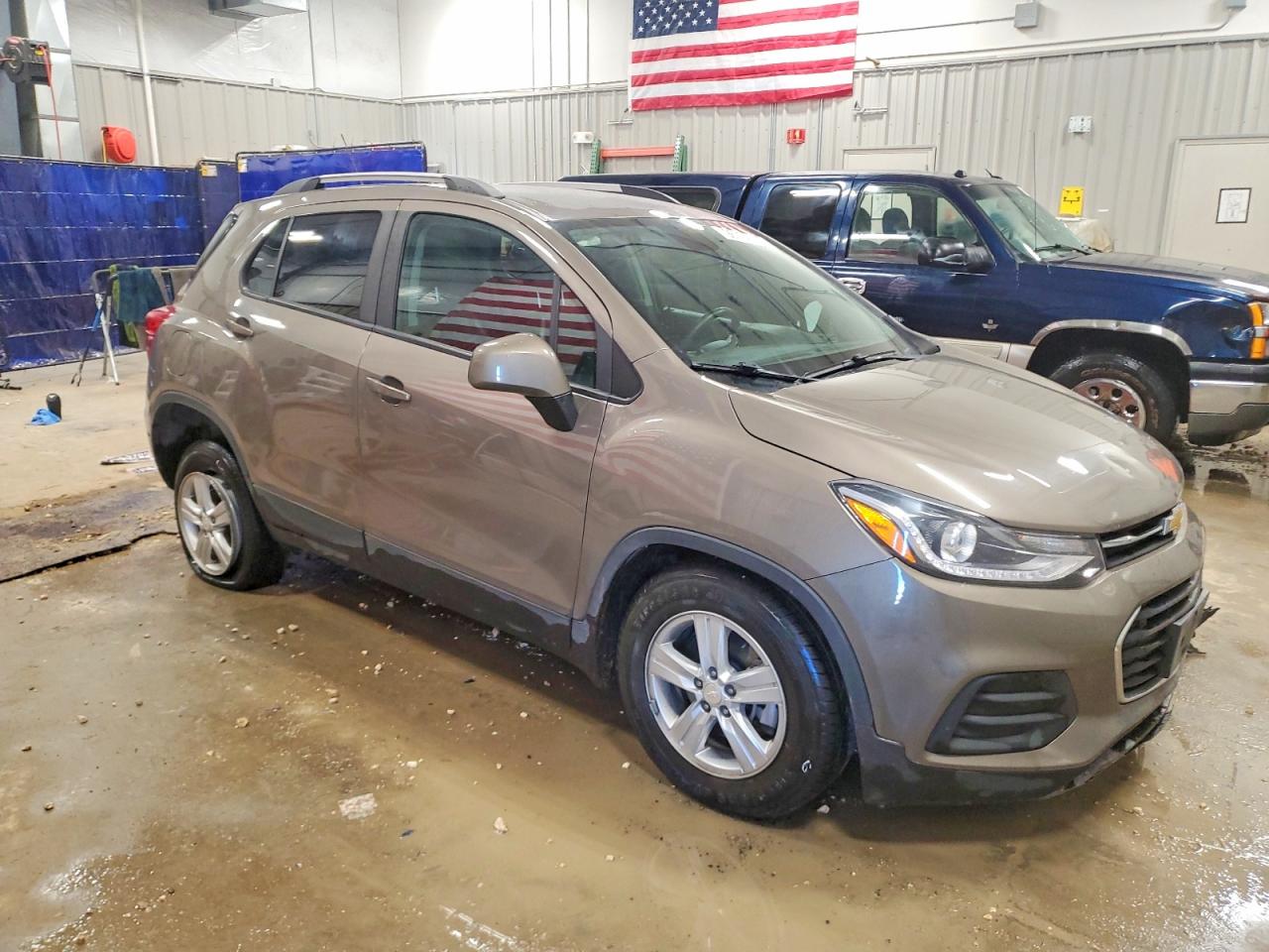 2021 CHEVROLET TRAX 1LT photo 4