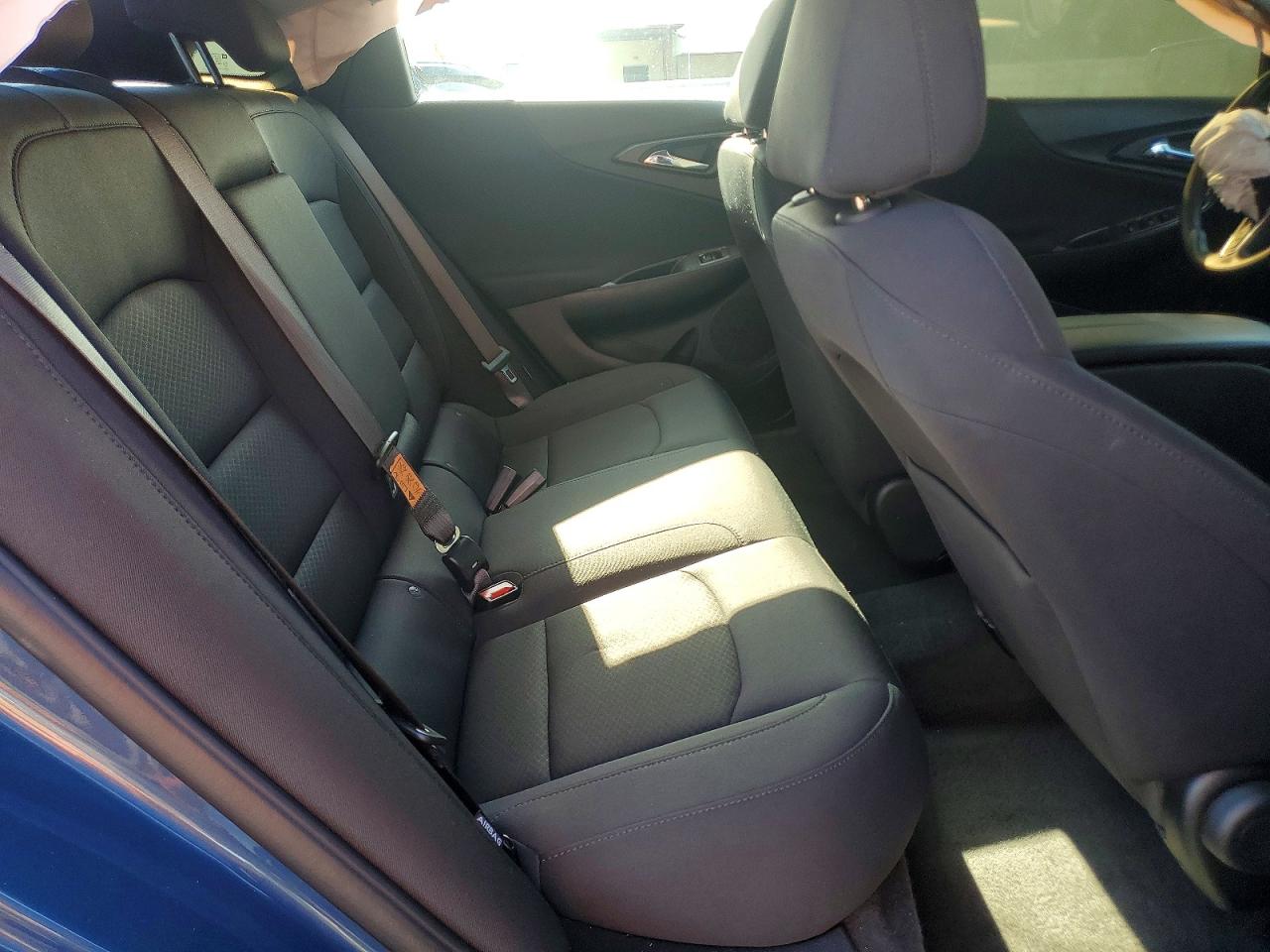 2025 CHEVROLET MALIBU LT photo 10