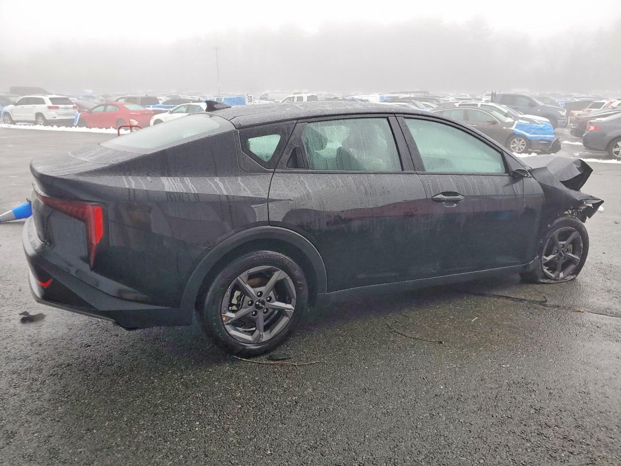 2025 KIA K4 LX photo 3