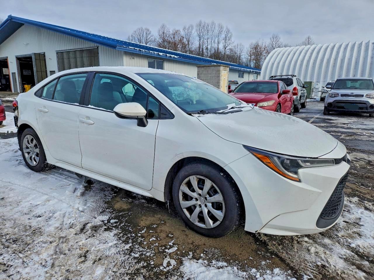 2021 TOYOTA COROLLA LE photo 4