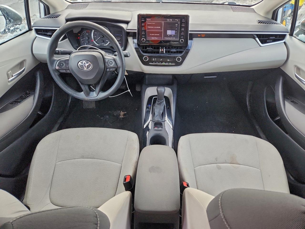 2021 TOYOTA COROLLA LE photo 8