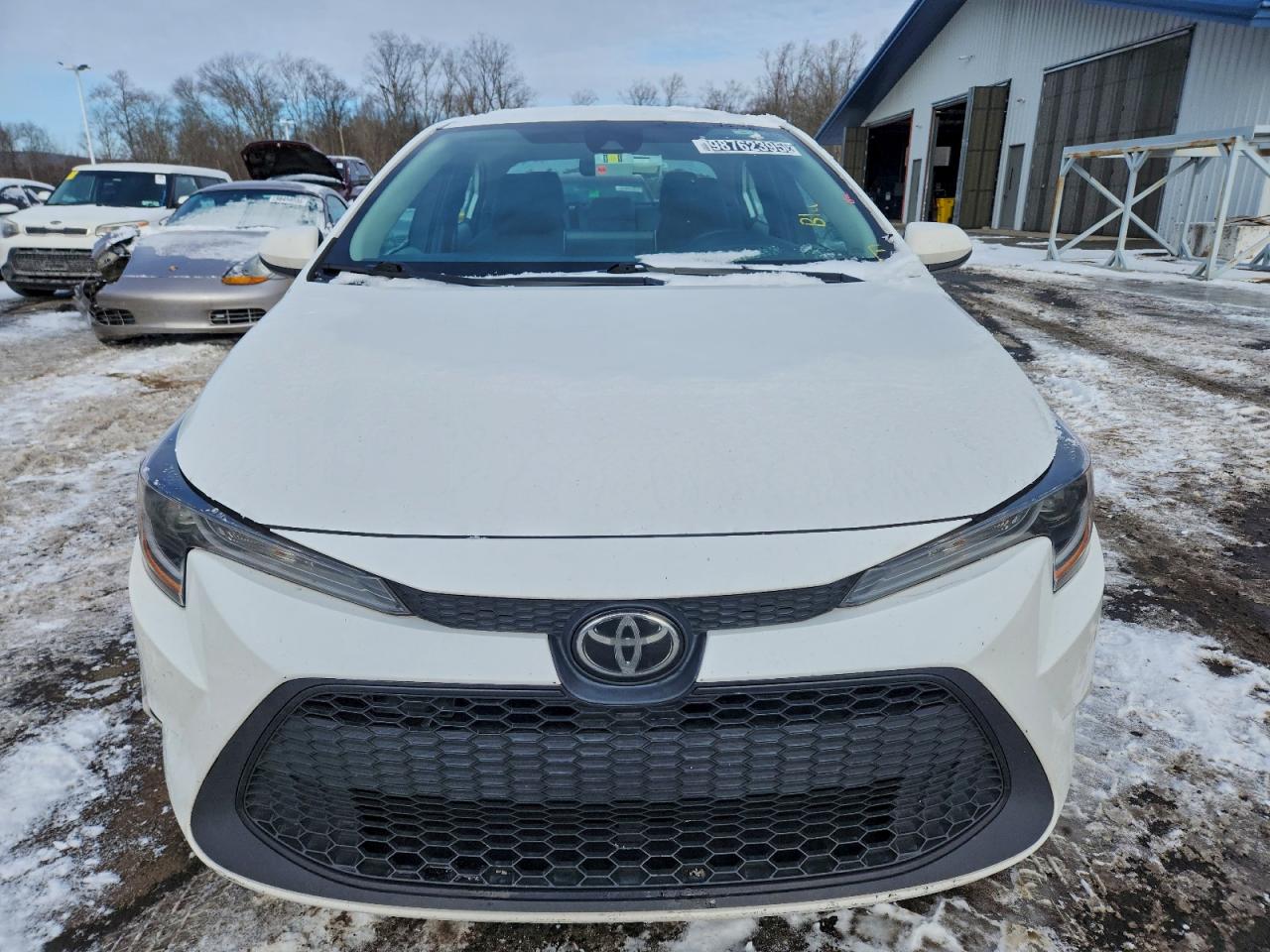 2021 TOYOTA COROLLA LE photo 5