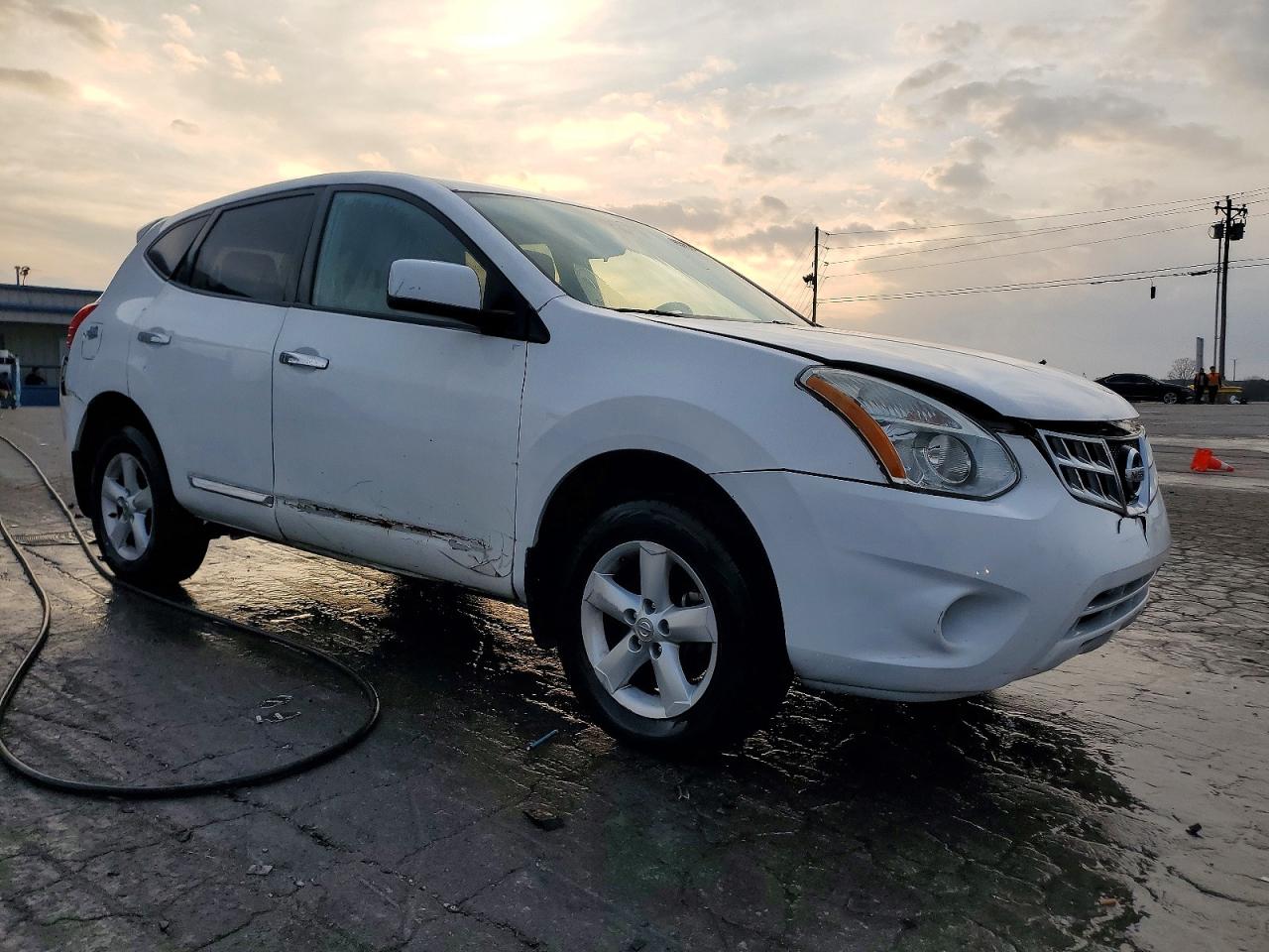 2013 NISSAN ROGUE S photo 4