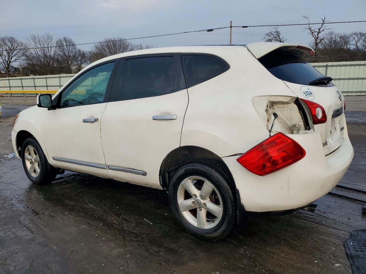 2013 NISSAN ROGUE S photo 2
