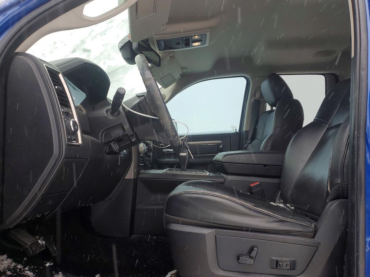 2014 RAM 1500 SPORT photo 7