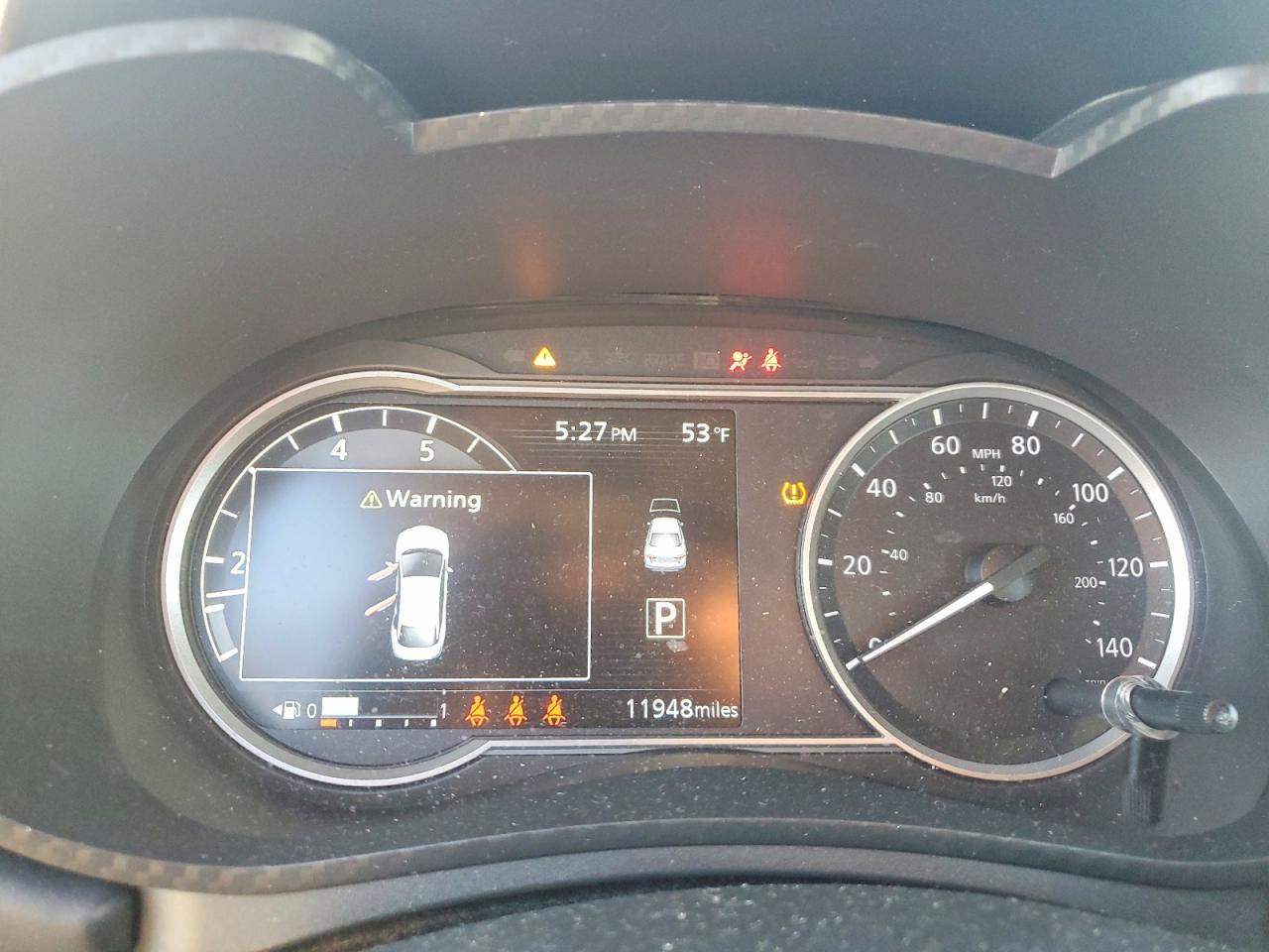 2025 NISSAN VERSA SR photo 9