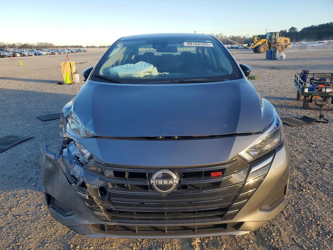 2025 NISSAN VERSA SR photo 5