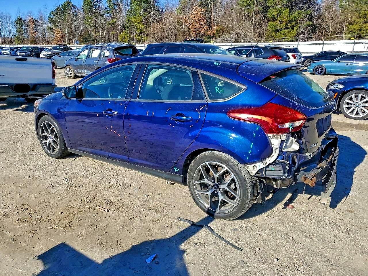 2017 FORD FOCUS SEL photo 2